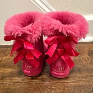 UGG Girls Pink Bailey Bow Boots Size 9 | Cozy Sheepskin | Gently Used